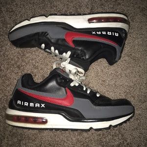 Black and red Nike Air Max